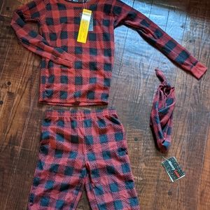 Unisex child's size large pajamas
